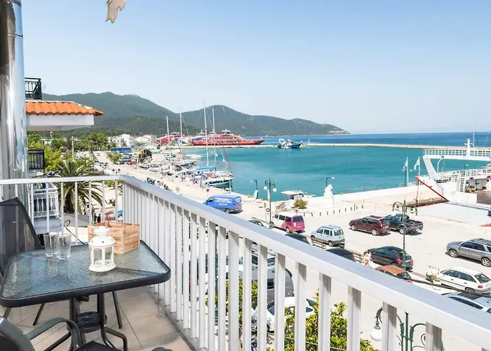 Promenade Sea View Apartment